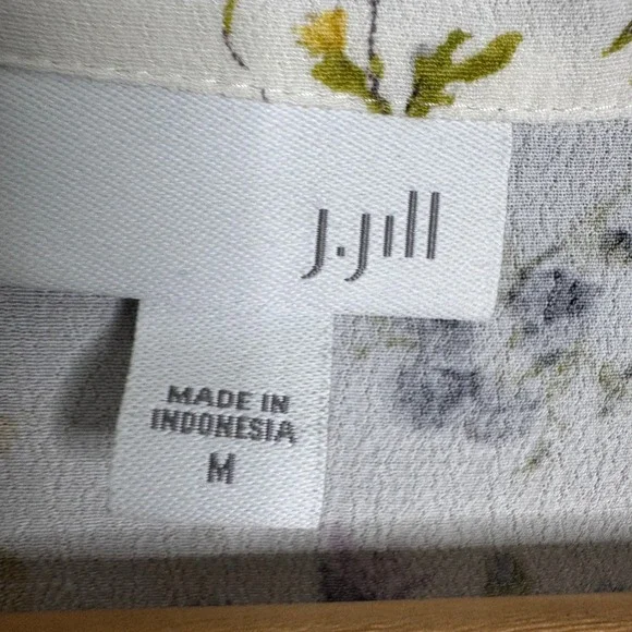 J. Jill Shirt  Women M White Floral Button Down Wildflower Peplum Tunic Cottage - Picture 3 of 10